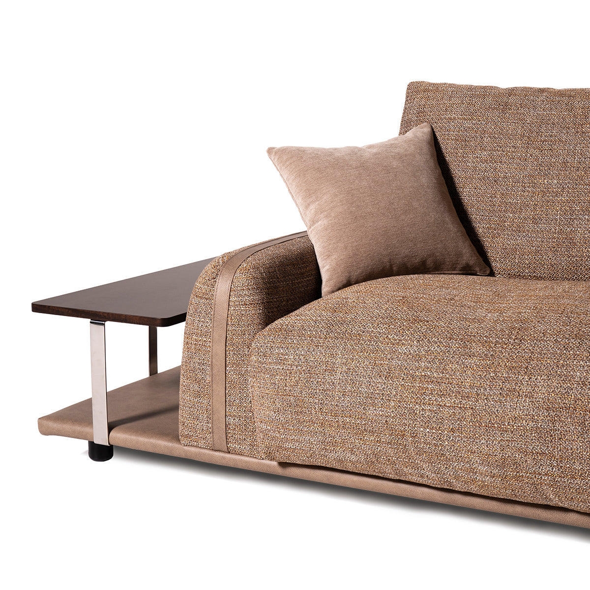 Paloma con chaise longue e tavolino