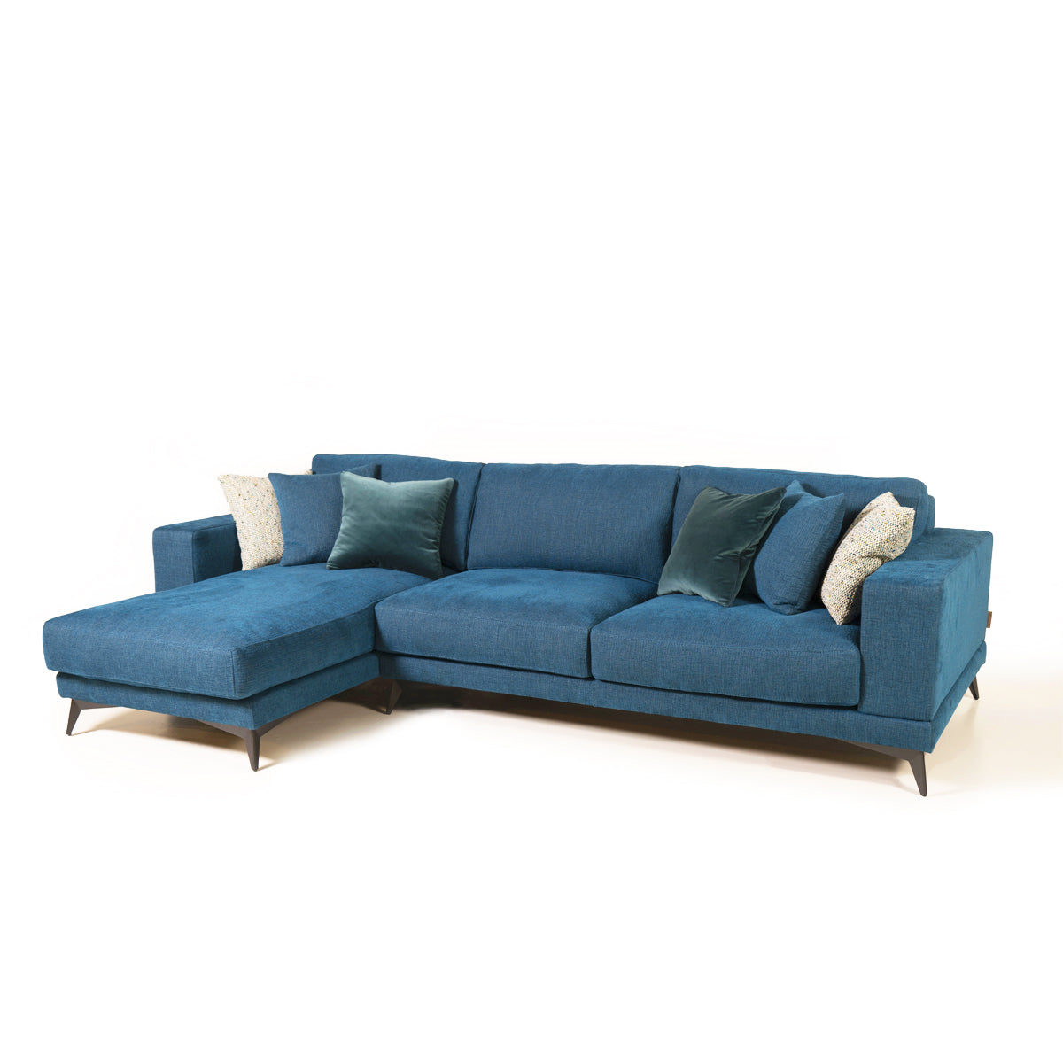 Tesla with chaise longue