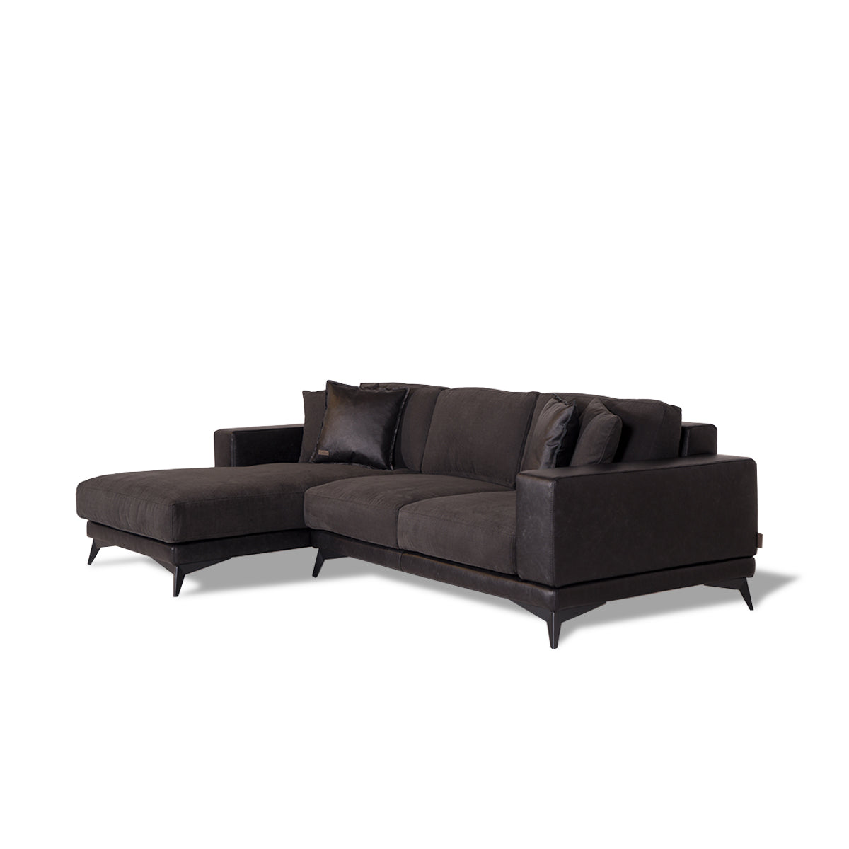 Tesla with hammer chaise longue
