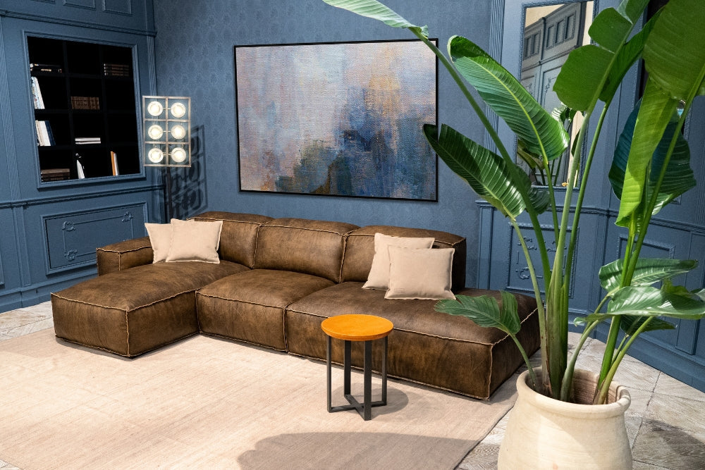 Placido with Chaise Longue and Free Side